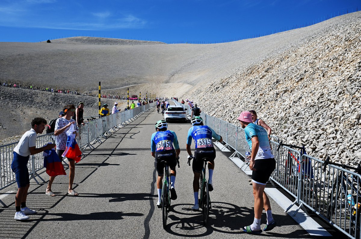 decathlonAG2RLM's tweet image. 🇫🇷@LeTour
L'une des plus belles arrivées ❤️
One of the most picturesque finishes ❤️
#DECATHLONAG2RLAMONDIALETEAM - © Getty - © A.S.O.