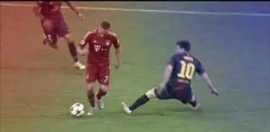 Senyyo's tweet image. Show me Cristiano Ronaldo in this position and I'll delete my account 💯😭
