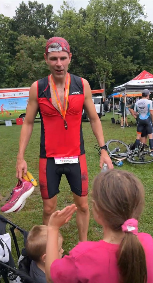 MWellerFX's tweet image. Had a blast completing my second-ever Sprint Triathlon this weekend:
🏊8/10 swim, 🚴10/10 bike, 🏃6/10 run
🥈Took 2nd AG / 9th OA, missing 1st/7th by 7"
❤️Best of all, I got to cross the finish line with my biggest fan!
➡️ One more in 3 weeks before the season ends