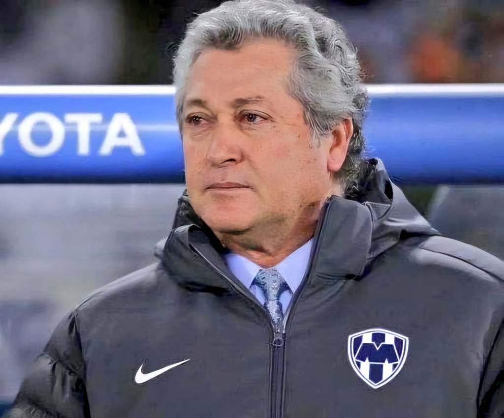 Nuestro Rey Midas dice adiós a Dirigir equipos de Futbol.  Buscará seguir ligado a las canchas.

Gracias Don Víctor Manuel Vucetich por tanto.

#Vucetich
#GraciasVuce
#Gracias
#ArribaElMonterrey