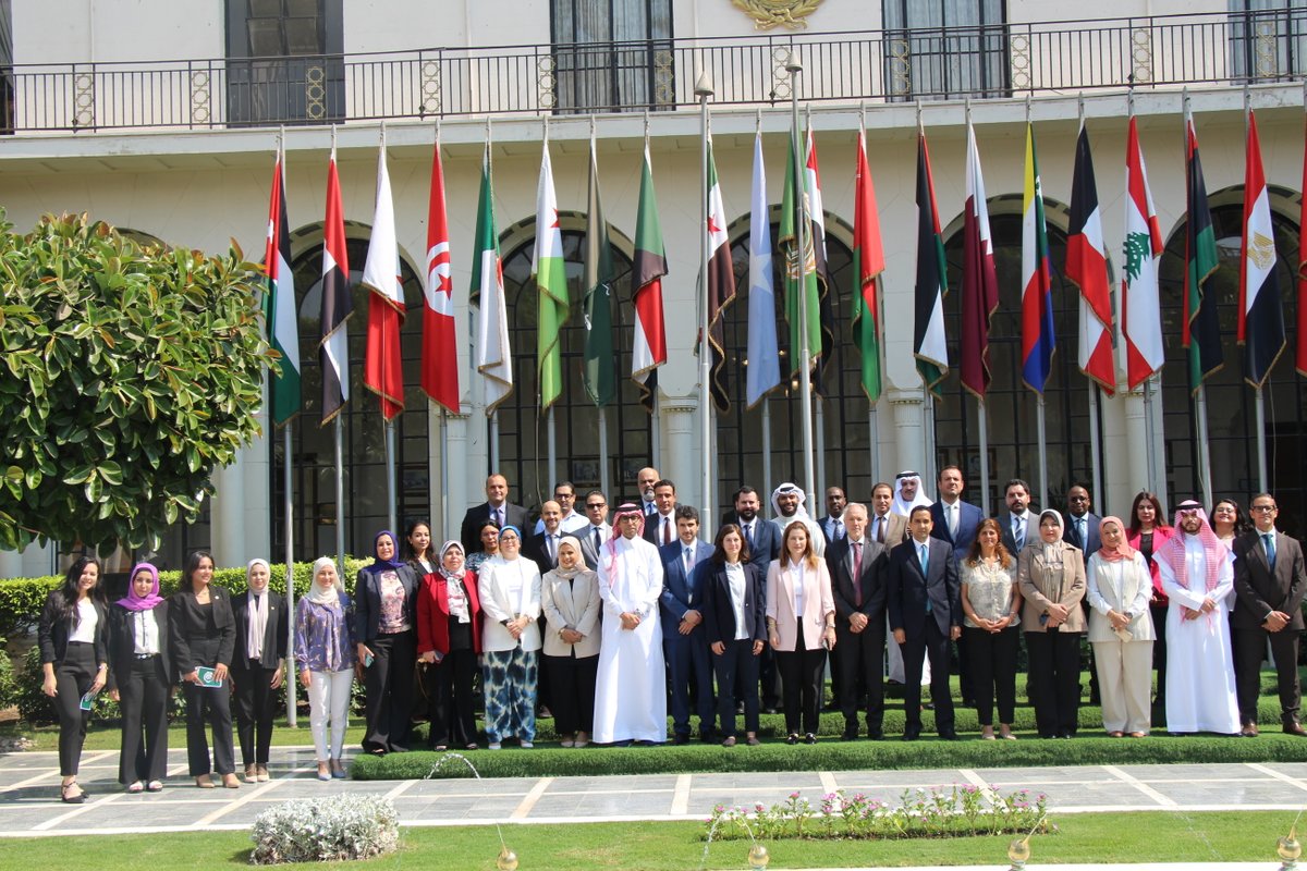 ocharomena's tweet image. في ٢١-٢٢ يوليو/تموز، عقد مكتب @ocharomena و @arableague_gs ورشة عمل في #القاهرة حول موضوع #الدبلوماسية_الإنسانية.
استهدفت الورشة تعزيز مفهوم الدبلوماسية الإنسانية ودورها في الاستجابة للأزمات، ودفع التعاون بين المؤسسات والتواصل الاستراتيجي عبر أنحاء المنطقة.