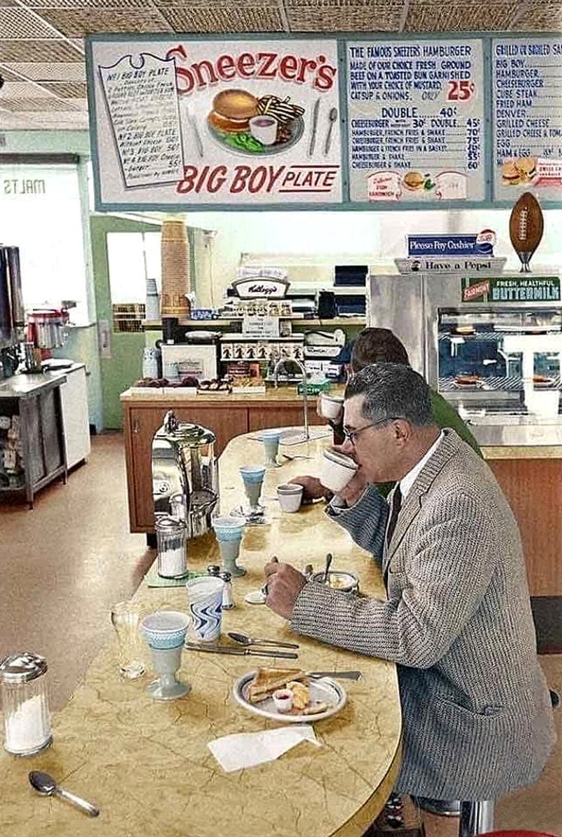 KevG163's tweet image. Lombardi's Morning Spot
Sneezer's Snack Shop
Green Bay, Wisconsin
#Packers #GoPackGo