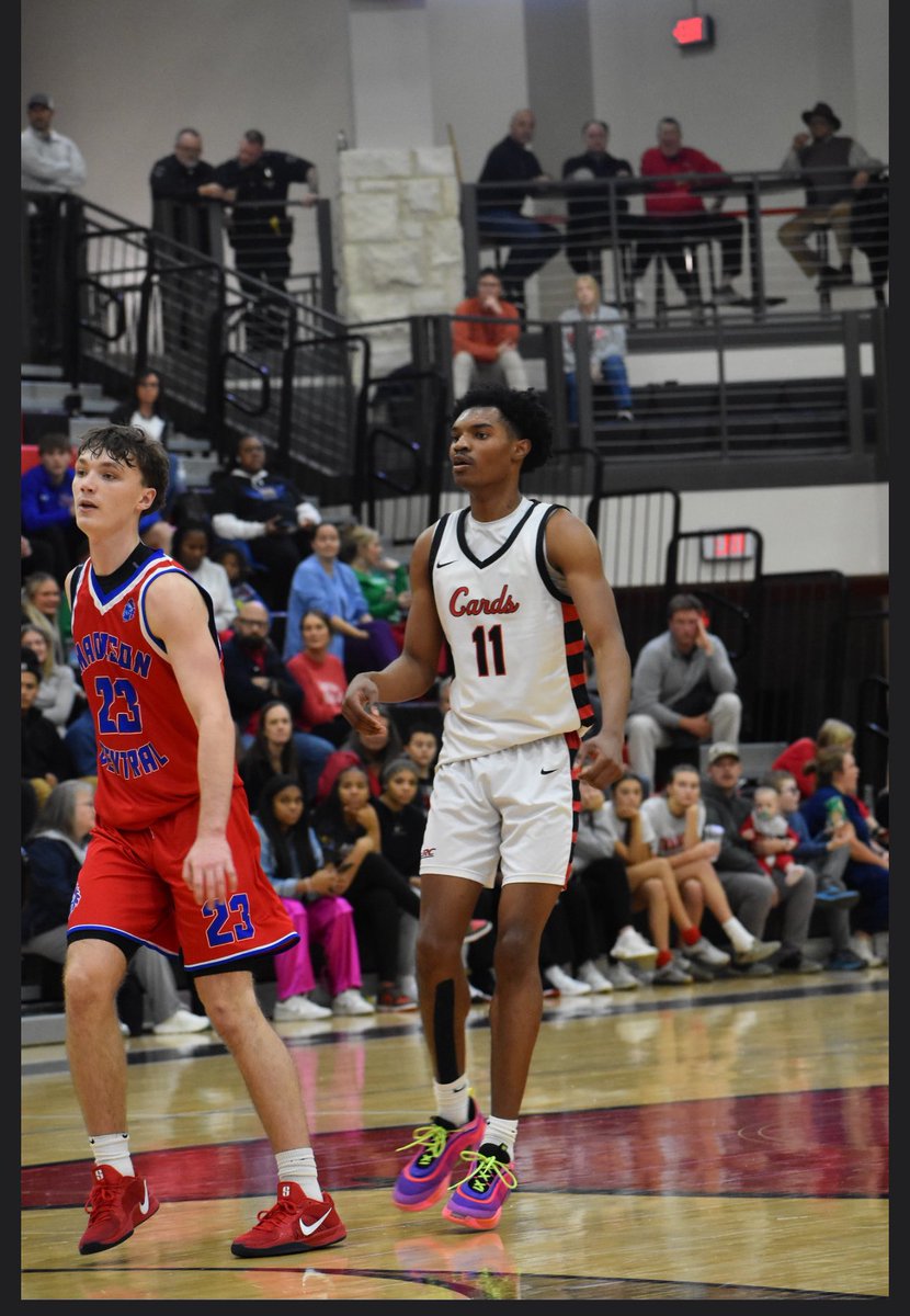 GriffinEliteAAU's tweet image. Congratulations to 2027 SG @montezgay4 on an offer from Akron! 🔴⚪️⚫️