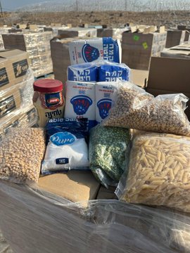 IsraelenFR's tweet image. Depuis le début de nos opérations le 27 mai, nous avons distribué près de 85 millions de repas via plus de 1,4 million de colis — directement aux habitants de Gaza.
Nous appelons la communauté internationale à nous rejoindre.
Ensemble, nous pouvons acheminer davantage d’aide…