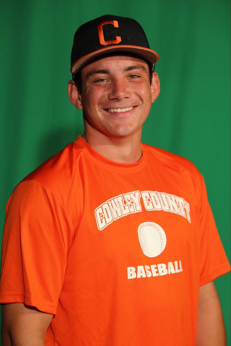 CowleySportsNET's tweet image. Former catcher, team-leader, named assistant baseball coach at Cowley: cowleytigers.com/sports/bsb/202…