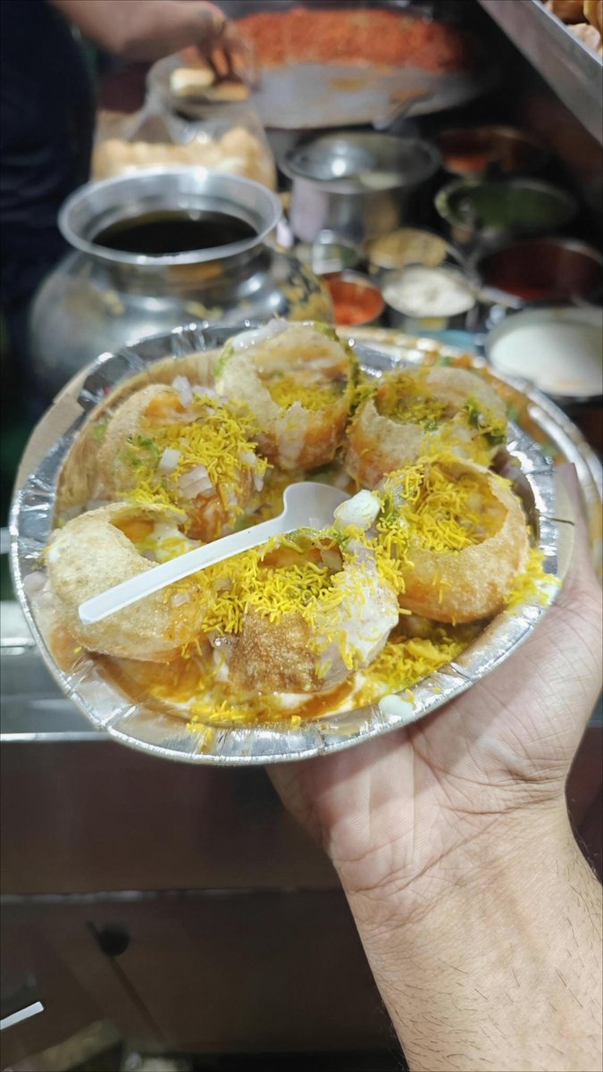 arvindia4u's tweet image. Rainy season and some safe(Enjoyable) street food 😈

#Hyderabad