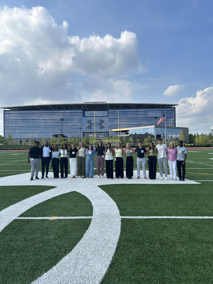 DaytonWBB's tweet image. Weekend recap of Eleanor’s trip to Baltimore with the @atlantic10! She had the opportunity to connect with SAAC presidents from other A-10 schools ✈️
#GoFlyers