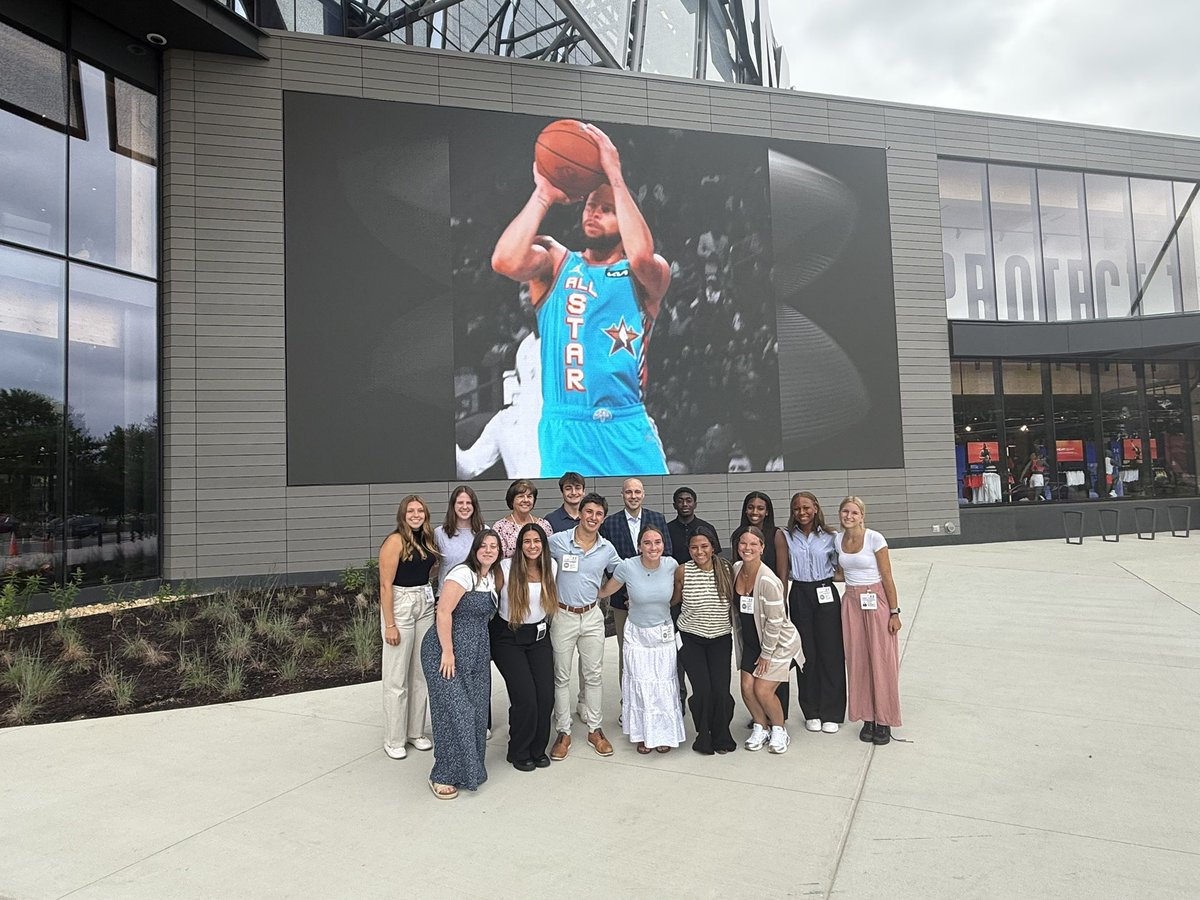 DaytonWBB's tweet image. Weekend recap of Eleanor’s trip to Baltimore with the @atlantic10! She had the opportunity to connect with SAAC presidents from other A-10 schools ✈️
#GoFlyers