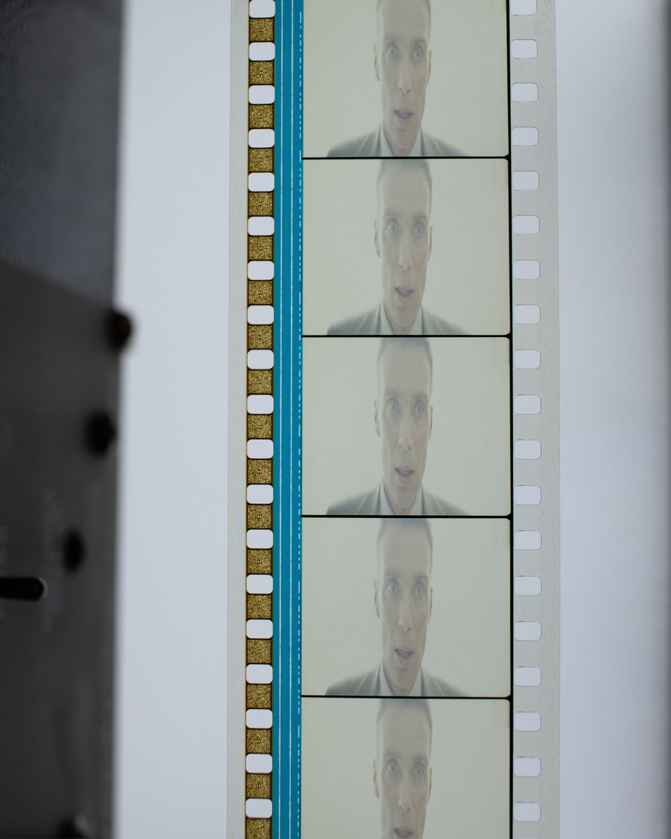 ProjectionistR's tweet image. How has it been 2 years since OPPENHEIMER 🎞️📽️ What an epic run that was, by far one of the stand out times in my 20+ years in a projection booth. I still wonder how we did it!
#oppenheimer #35mmfilm #projectionist #cinema #filmisnotdead #christophernolan #cillianmurphy