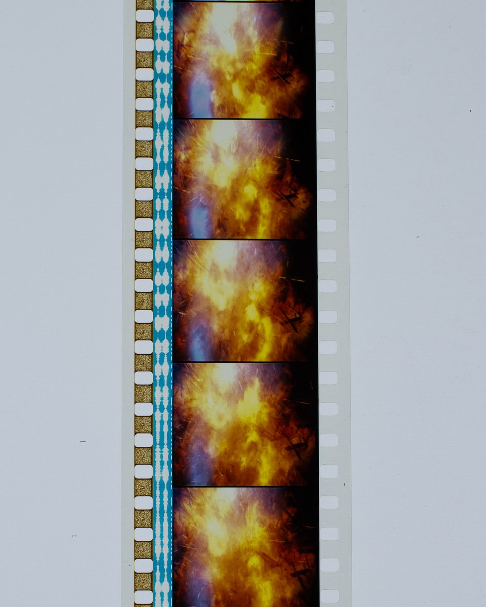 ProjectionistR's tweet image. How has it been 2 years since OPPENHEIMER 🎞️📽️ What an epic run that was, by far one of the stand out times in my 20+ years in a projection booth. I still wonder how we did it!
#oppenheimer #35mmfilm #projectionist #cinema #filmisnotdead #christophernolan #cillianmurphy