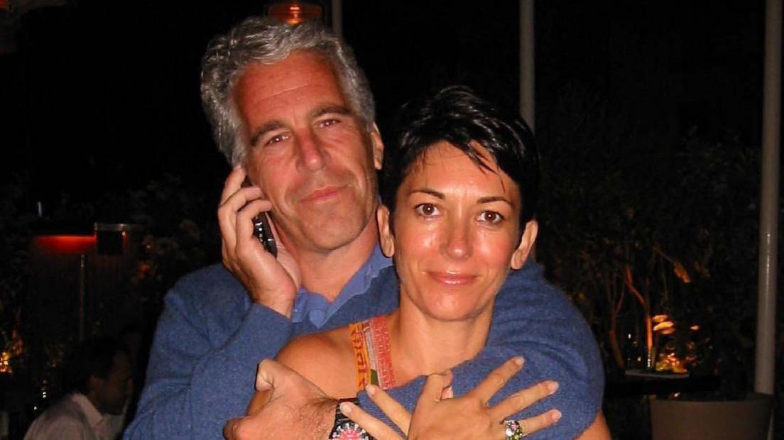 remarks's tweet image. JUST IN: 馃嚭馃嚫 US House of Representatives officially subpoenas Jeffery Epstein accomplice Ghislaine Maxwell.