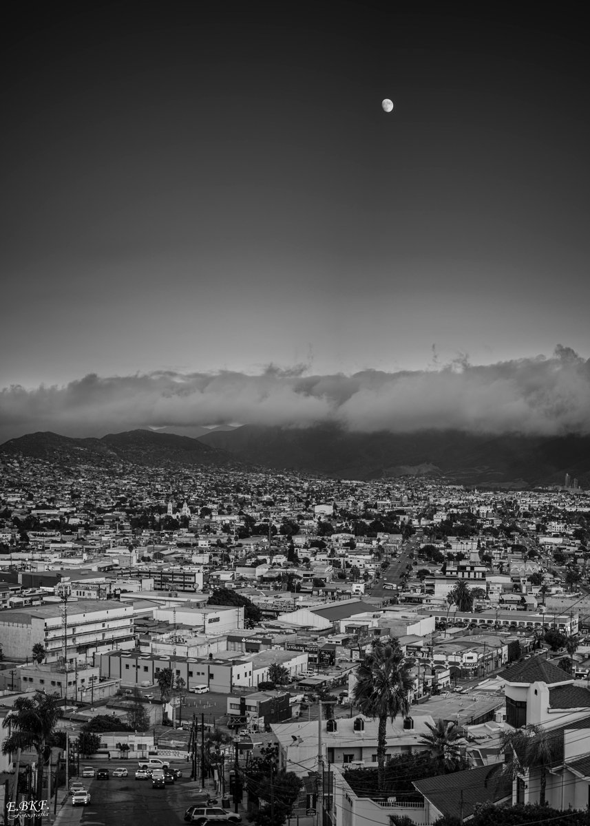Por la tarde-noche en Ensenda, B.C.