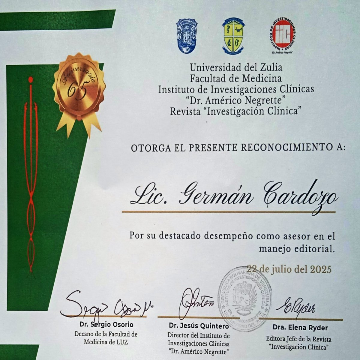 Gacardozom's tweet photo. Gracias a la Dra. Elena Ryder Editora-Jefe de la revista Investigación Clínica, Dr. Jesús Quintero Director del Instituto de Investigaciones Clínicas "Dr. Américo Negrete" y al Dr. Sergio Osorio Decano de la Facultad de Medicina por confiar en mi trabajo.  
@revistaiic https://t.co/XZjkh3fqIV