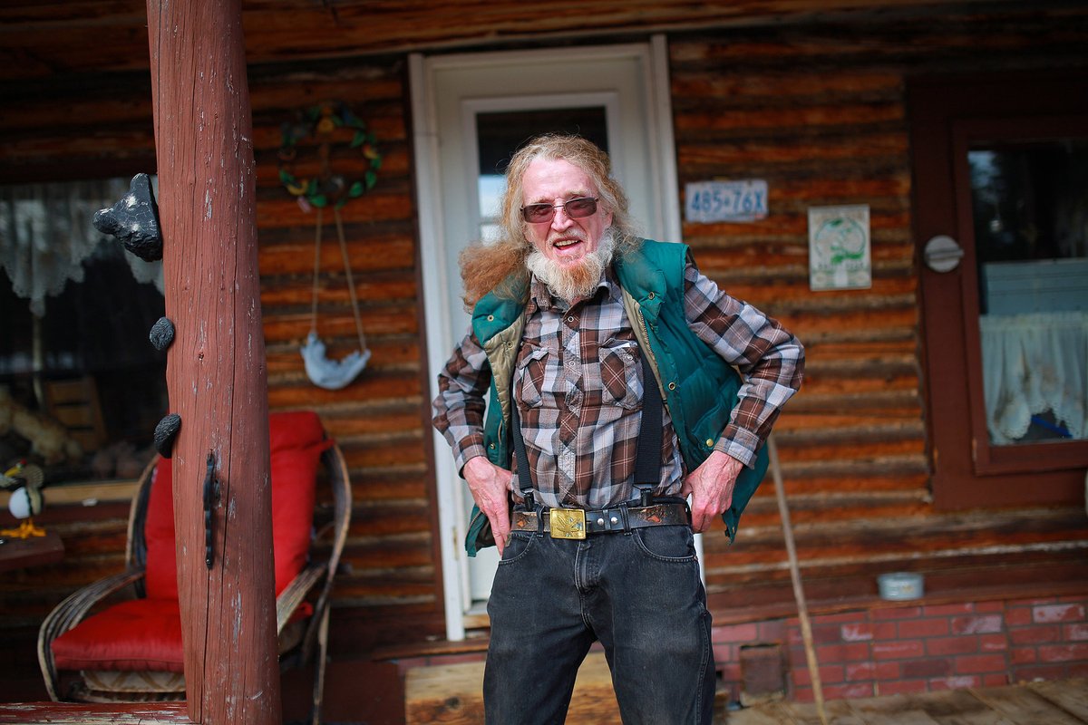 shagbark_hick's tweet image. The best "middle of nowhere" places are the ones where you can't figure out what the hell anyone does for work.
That's where the really nutty, wild-ass types of people are living. Largely broke, mostly lawless, and eccentric to a fault -- these are my people.
Of course, suchโฆ