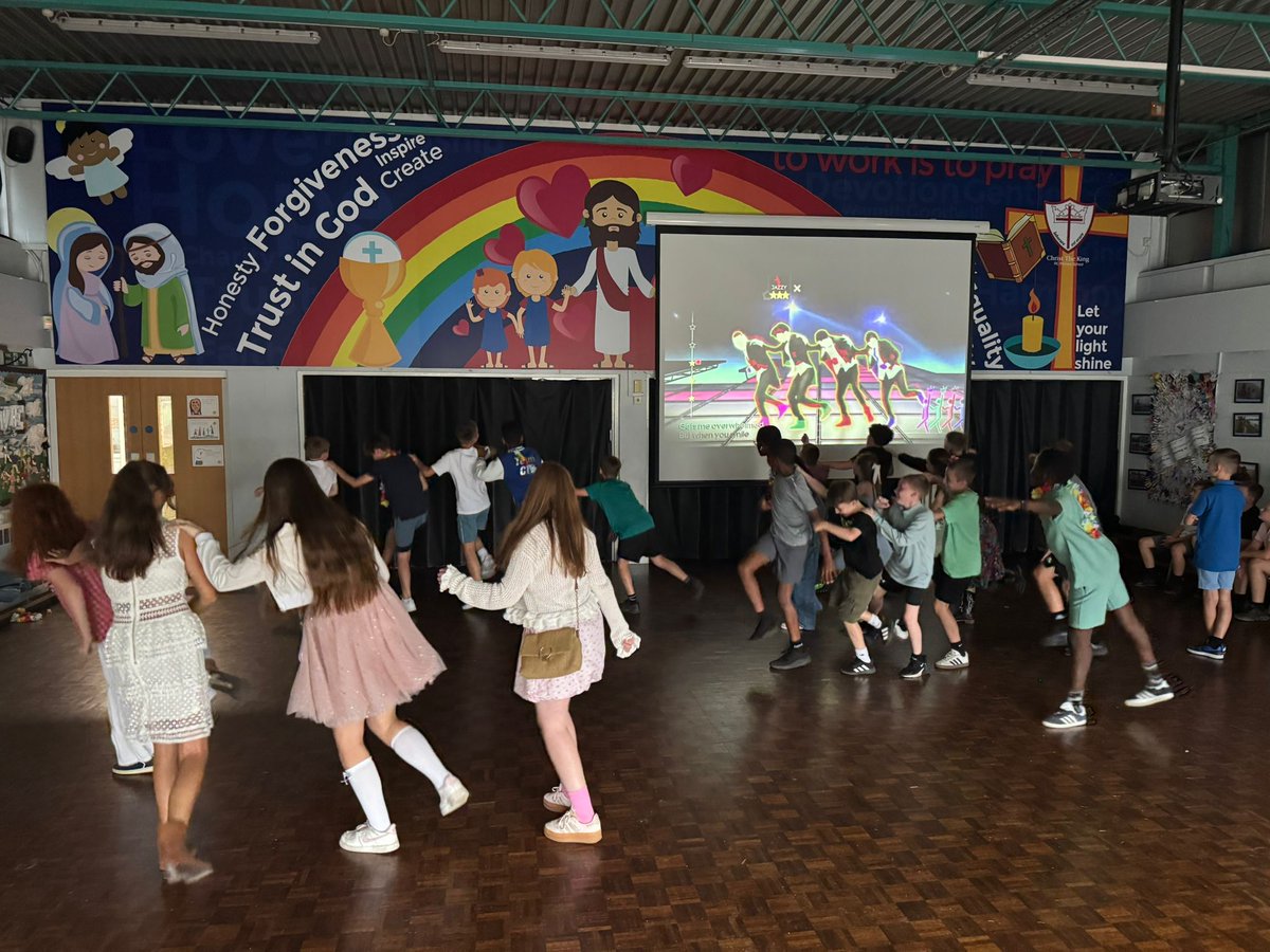 ctkrcps's tweet photo. What a day for our Y6 children. Now whooping it up at their Leavers' Party. These bundles of gorgeousness know how to have a good time! Mrs P♥️ https://t.co/lOS5c2BOdJ