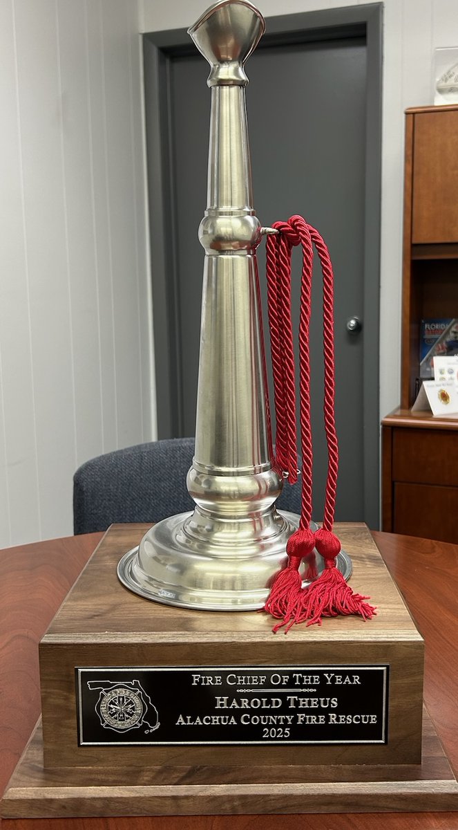 🎉🧑‍🚒Alachua County is proud to announce that Fire Rescue Chief Harold Theus has been named the 2025 Career Fire Chief of the Year by the Florida Fire Chiefs’ Association (FFCA).🏆 🎉

facebook.com/share/p/16iPRZ…