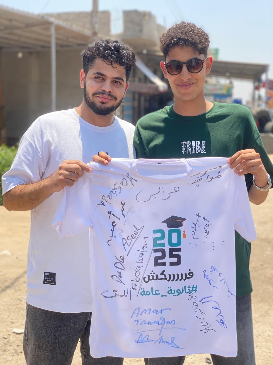esl3m_3's tweet image. الحمد لله حمدا كثيرا طيبا مباركا فيه ♥️
احلى دكتور في الدنيا ♥️