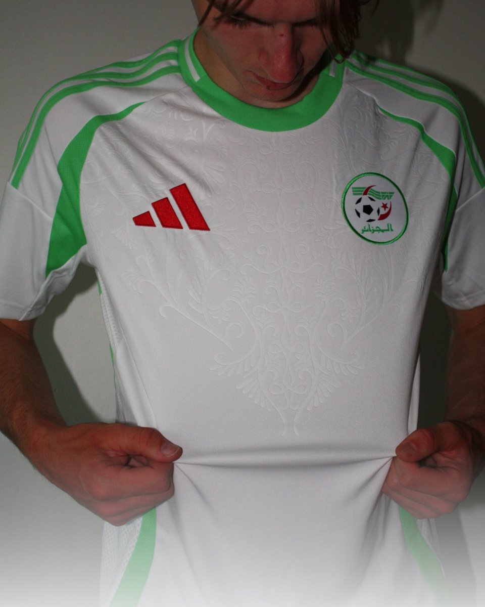 🚨NEW IN STOCK🚨

Algeria 2024-25 Home ''BNWT'' 🇩🇿

💸Available for €45,-

🛍️Shop Here: fancyfootballshirts.com/products/alger…