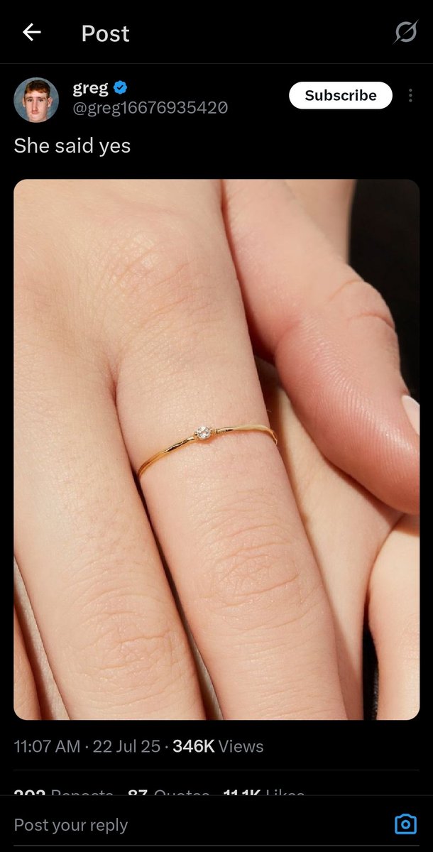 ShawnMcCor8918's tweet image. THAT IS A DIAMOND ON A HAND 👀 💎 👐 🚀
THIS IS NOT A DRILL......LOCK HER IN 😉
$GME