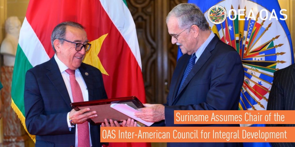 OAS_official's tweet image. #Suriname 🇸🇷 Assumes Chair of the #OAS Inter-American Council for Integral Development
📸 oas.org/en/media_cente…