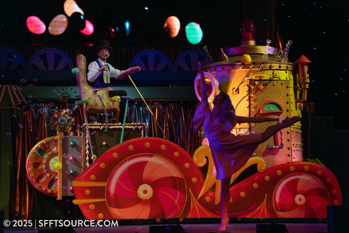 AmusementSource's tweet image. The final week of summer entertainment is sadly here at Six Flags Fiesta Texas. Catch ¡Caliente!, Bubble Pop!, Forever Hollywood and The Sound System before they&apos;re gone on 7/27!

#SixFlagsFiestaTexas #LiveShows #SFFTSource #ThemePark #SanAntonio #SixFlags #AmusementSource