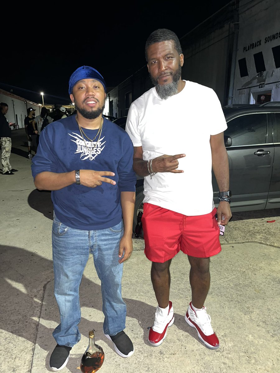 DEADASSTAWK's tweet image. #deadasstawk told @bigterra i need his job cuz he at every event 😂😂😂😂