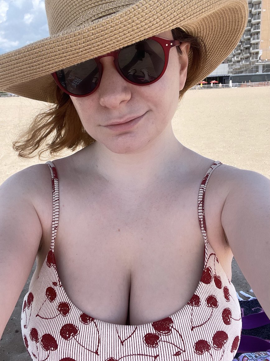 first beach day of the summer :’)