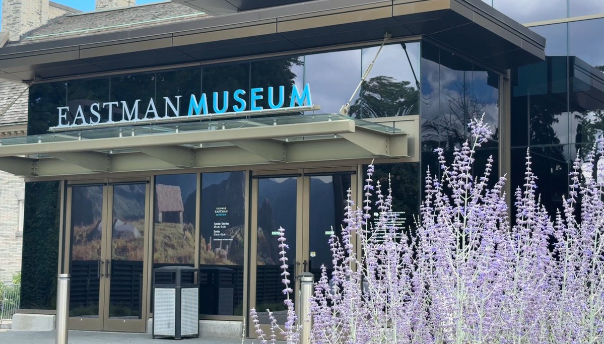 RachelNNews's tweet image. This Rochester GEM celebrates 75 years! The George Eastman Museum opened to the public in 1949. Did you know it houses more than 400,000 photographs & 31,000 motion pictures?!