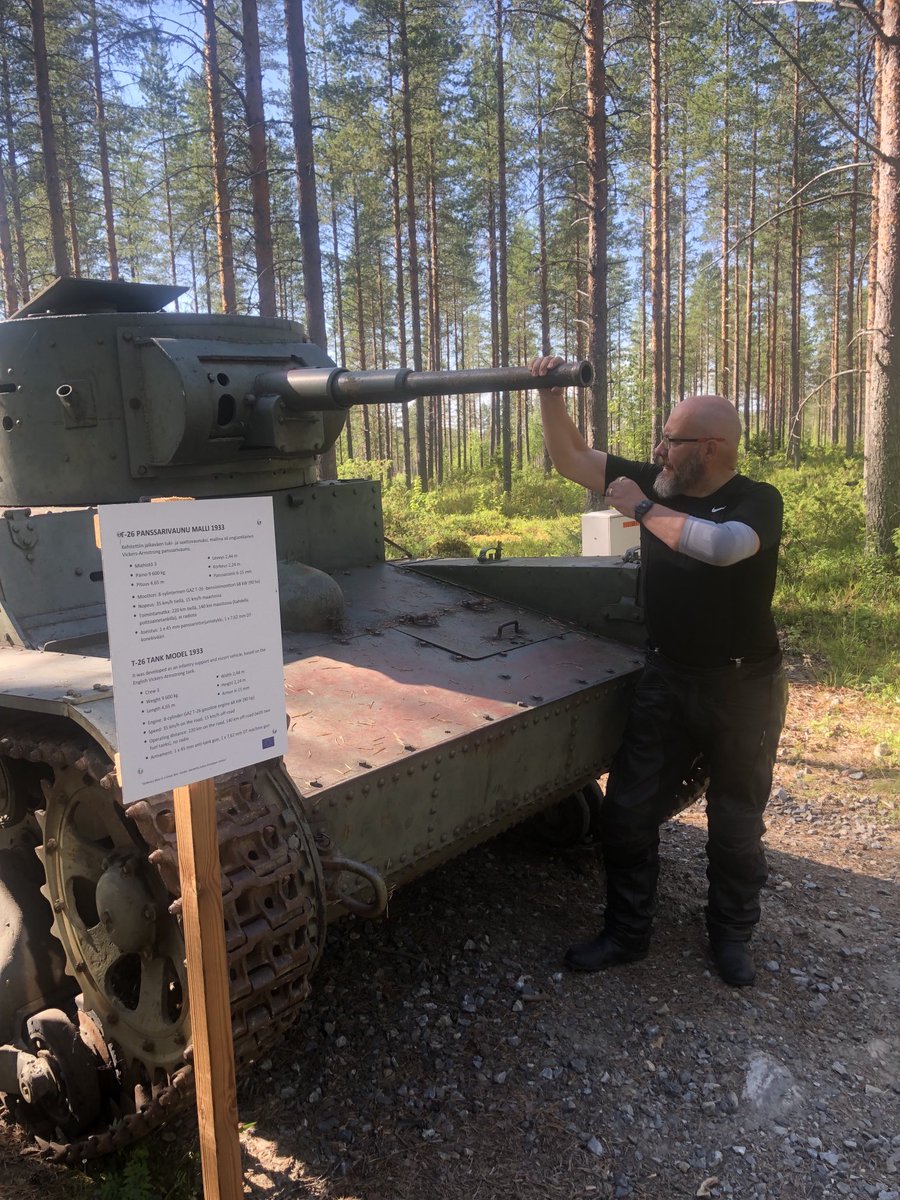 JukkaPerttula's tweet image. Ohkoosia oli piiput! Mutta heikoo oli panzarikin