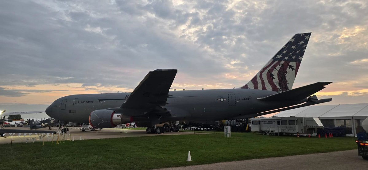 ShayneB52's tweet image. Lots of cool pics of my Peggy at Oshkosh WI this week. ❤️‍🔥❤️‍🔥 KC-46 Pegasus NHANG Live free or Die🇺🇸 
NKAWTG 

It took 14 days for this and we painted it in Alaska at the big paint facility at Elmendorf AFB. 

Ill make a video of that process later. ❤️