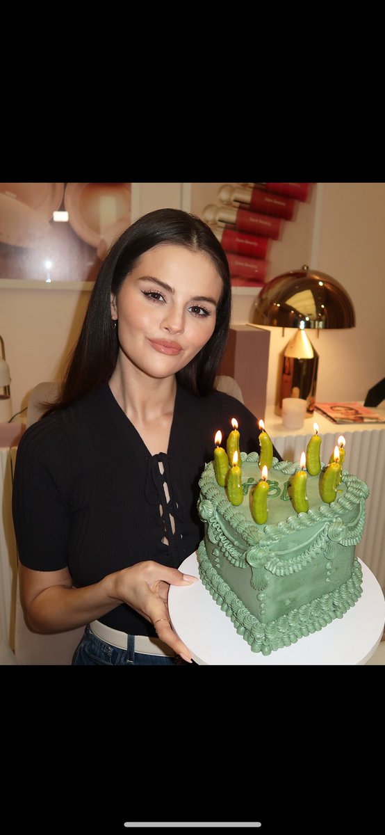 lauren_mercado's tweet image. Happy birthday Selena Gomez!! 💖💙🩵🩷#SelenaGomez #HappyBirthdaySelena #favoriteactress #favoritesinger #mulitalented