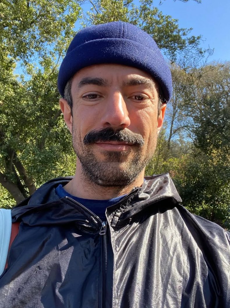 QGdoPOP's tweet image. Marília Mendonça terá sua trajetória contada em uma série e um filme biográfico com registros inéditos. O produtor Luciano Baldan busca atrizes de 18 a 30 anos para interpretá-la no longa.