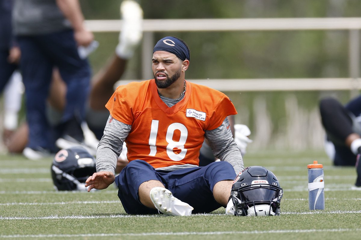Rahimi_Harris's tweet image. What’s the No. 1 thing you want to see in #Bears training camp?
What is the No. 1 thing you DON’T want to see in #Bears training camp?
@leilarahimi & @mharrisonair discuss now. @670TheScore
🎧 670TheScore.com/listen
💻 Twitch.TV/Chicago670TheS…