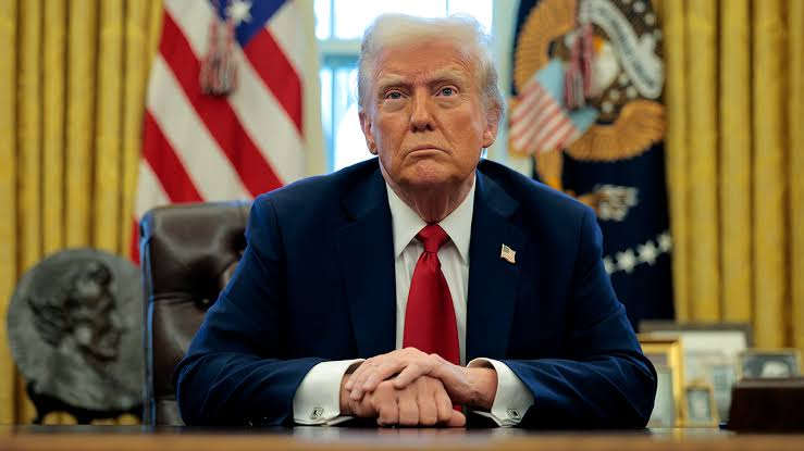 DI313_'s tweet image. 🚨 🇺🇸🇮🇷BREAKING:
President Trump warns — he will strike Iran again if necessary.