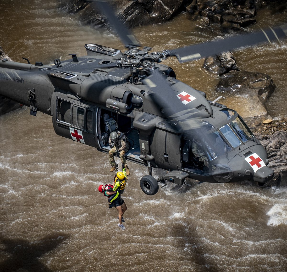 AmYisraelChai_X's tweet image. 🇺🇸The National Guard is always training and ready if disaster strikes.