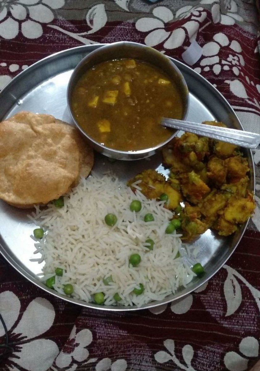 Sushila Netam (@cg0054) on Twitter photo <a href="/Radhaji_12/">𝗦𝗨𝗥𝗕𝗛𝗜 𝗦𝗜𝗡𝗚𝗛. 🥀</a> बिटिया, तुम्हारी भाभी तुम्हारे इंतजार में बैठी है। आ जाओ रानी, 11 बजे हैं🙆♀️🙆♀️ <a href="/Radhaji_12/">𝗦𝗨𝗥𝗕𝗛𝗜 𝗦𝗜𝗡𝗚𝗛. 🥀</a> बिटिया, तुम्हारी भाभी तुम्हारे इंतजार में बैठी है। आ जाओ रानी, 11 बजे हैं🙆♀️🙆♀️