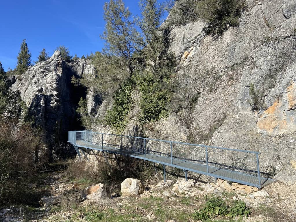 Ruta de las Pasarelas del Desfiladero de la Yecla en Burgos. yendoporlavida.com/ruta-desfilade…