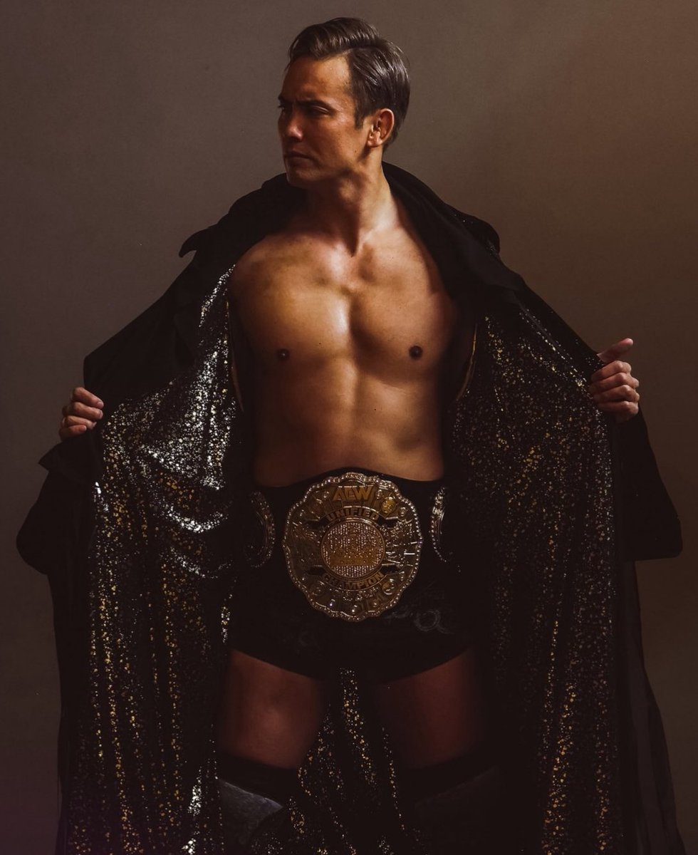 DrainBamager's tweet image. Kazuchika Okada with his new Unified, International and Continental titles backstage after All In: Texas. 🔥
📸: @RyanLoco