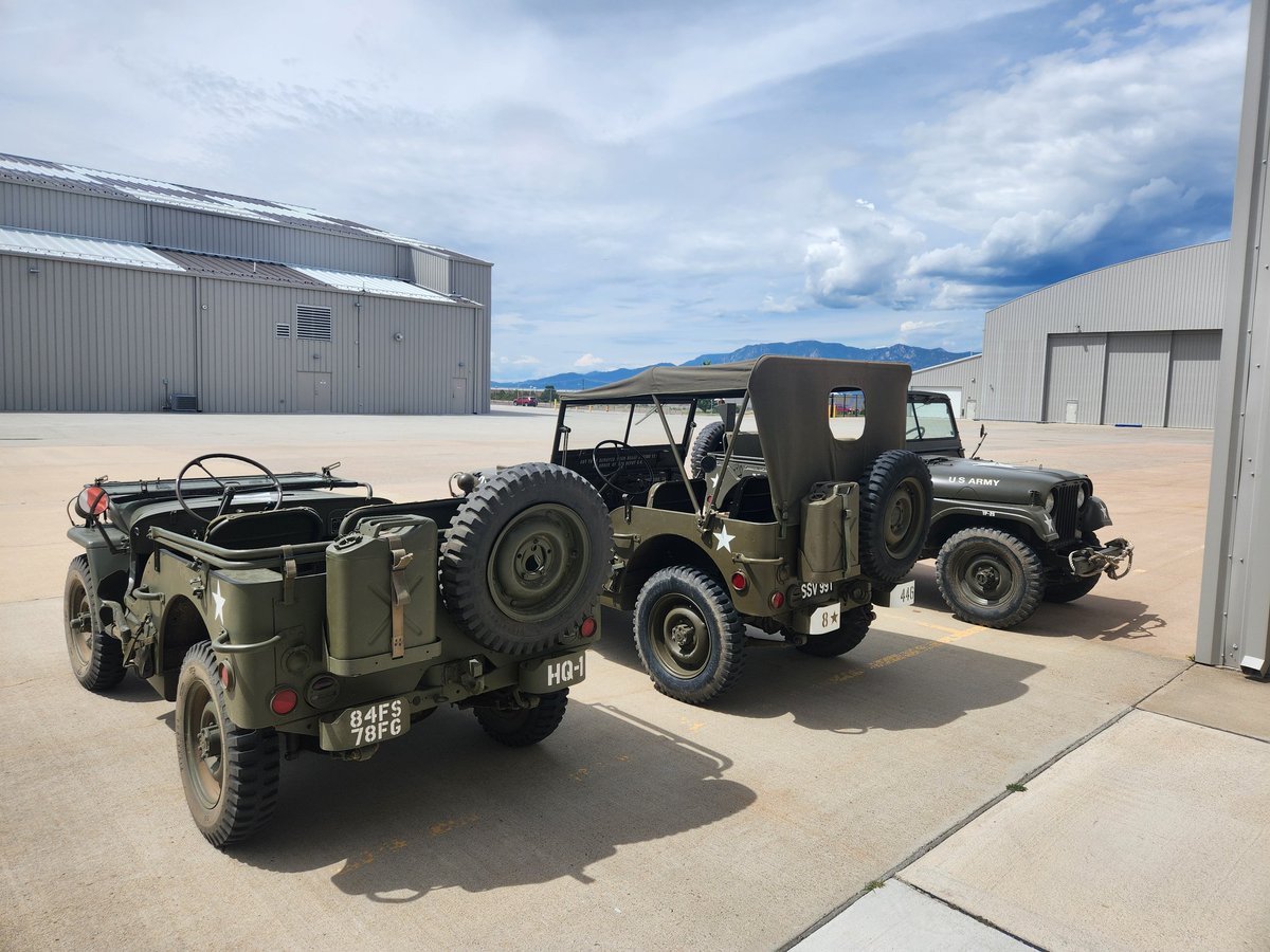 ratlpolicy's tweet image. Just gave an awesome tour at the @WWIIAviation museum to a family with 4 very interested kids under 10 & I absolutely loved it. This is why I do history. Made my day.
Bonus pic of some of our restored ground vehicles 👇