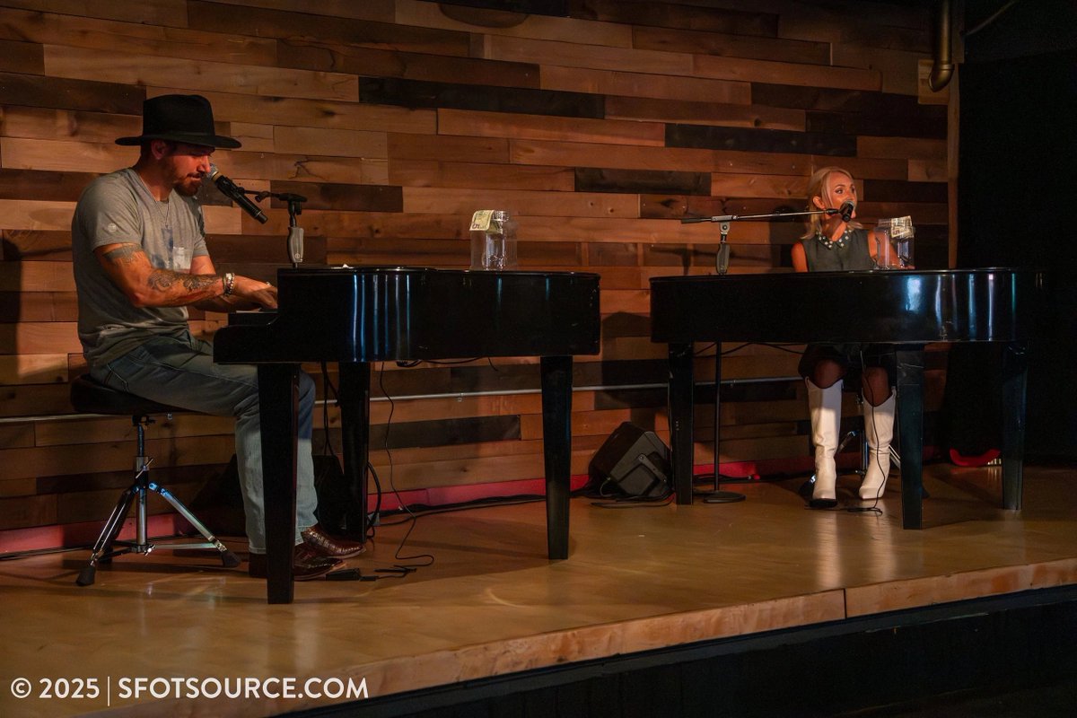 AmusementSource's tweet image. This is the FINAL weekend of Dueling Pianos at Six Flags Over Texas! Cool off in the Crazy Horse Saloon with some live music.

#SixFlagsOverTexas #DuelingPianos #LiveShows #SFOTSource #AmusementSource #ThemePark #SixFlags #DFW #Summer2025