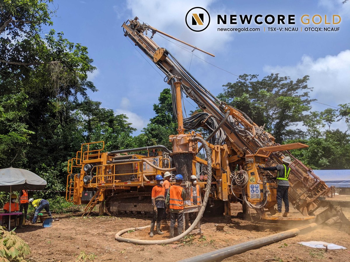 NewcoreGold's tweet image. *Snapshots from Site* 📸: The drill rig is turning at our Enchi Gold Project in Ghana where a 35,000-metre drill program is underway, with drilling focused on resource conversion, resource growth and exploration.
#development #exploration #gold #Ghana