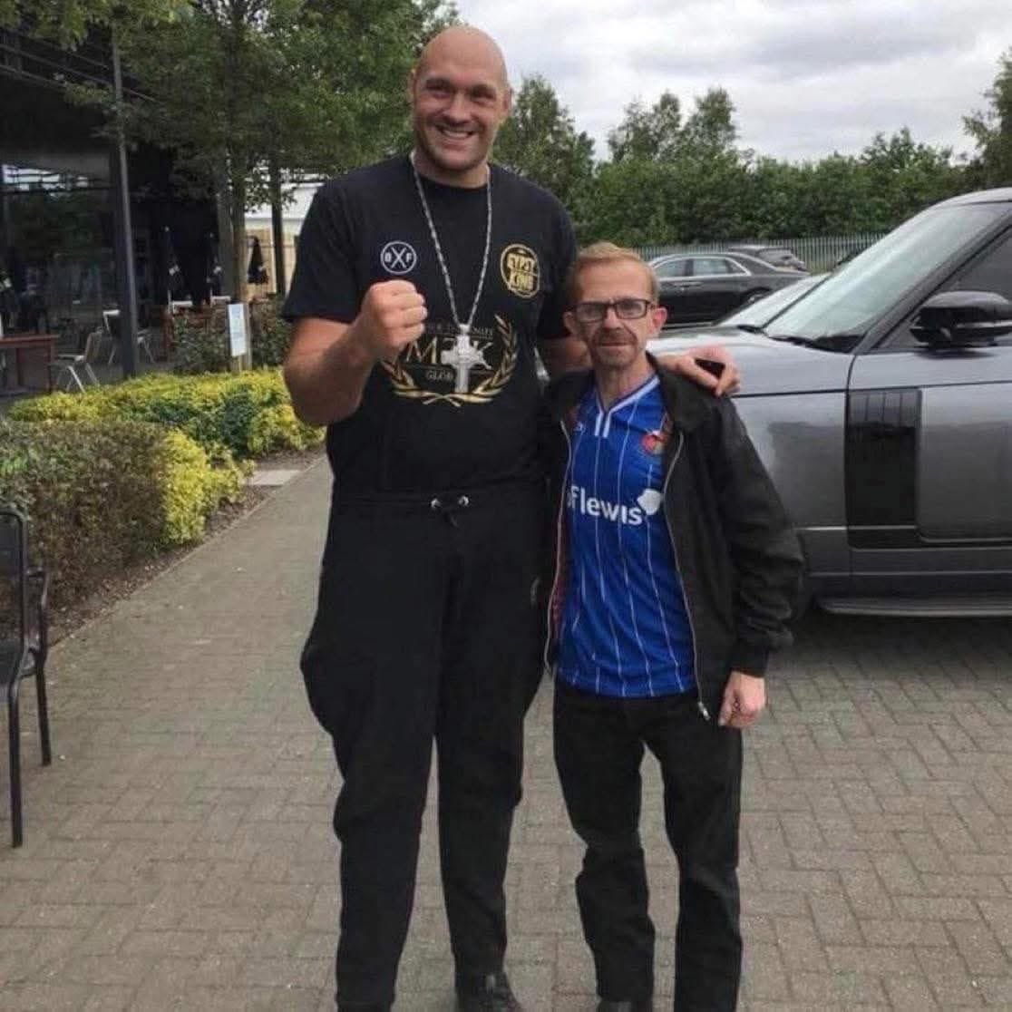 KieraDiss's tweet image. Spotted - one of the hardest men to ever walk the planet… and Tyson Fury 🥊