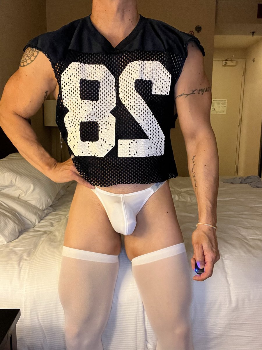 Gym Bulge tweet media