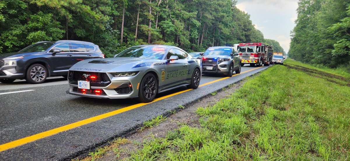 VSPPIO's tweet image. One of the Virginia State Police Mustangs was on the scene of a crash this past weekend on I-64 in New Kent.
Proud to have our team ready and responding swiftly to keep everyone safe! 🚔 #VASPOnTheScene #PublicSafety #VirginiaStatePolice