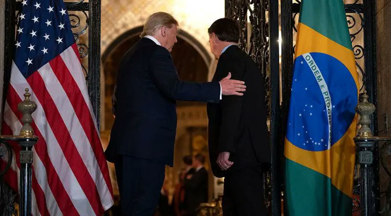 🚨 ATENÇÃO: Professor de Havard e autor de "Como as Democracias Morrem", Steven Levitsky, diz que Brasil tem hoje um sistema mais democrático que o dos EUA

- Steven afirmou que as instituições brasileiras souberam responder às ameaças contra a Democracia.

📰 BBC