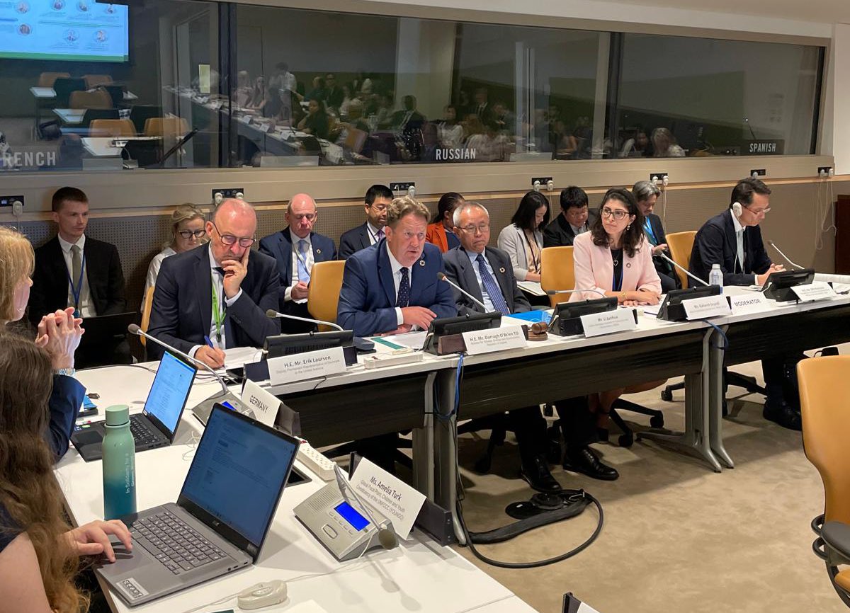 IrishMissionUN's tweet image. Minister @DarraghOBrienTD joined a #HLPF event on Climate & Accelerating Momentum toward 2030.
Key discussions on:
✅ Financing to advance #SDGs and climate action 🏦
✅ Balancing biodiversity, nature protection & development 🌺
✅ Enhancing health through resilient cities🏙️