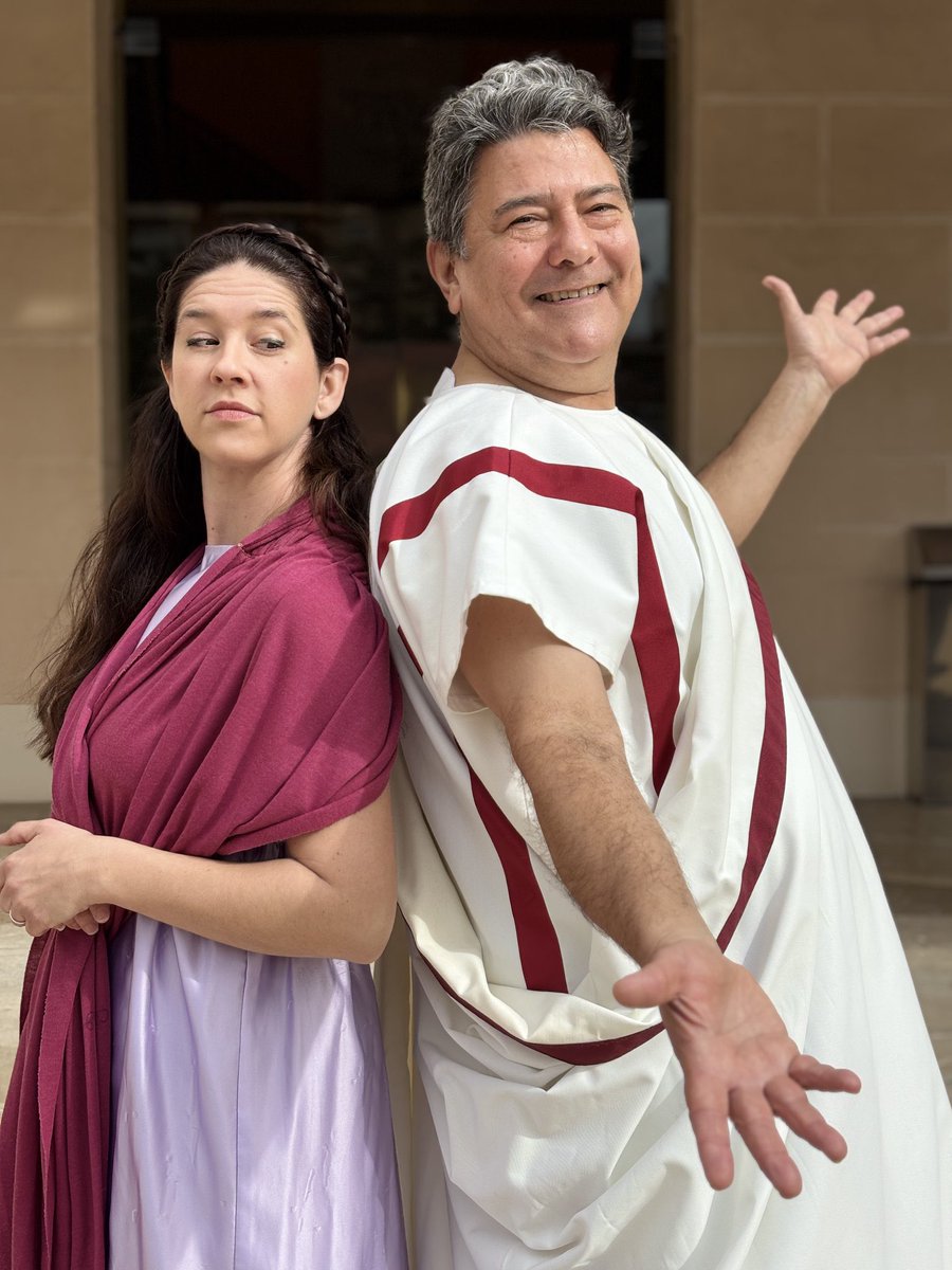 Visitas teatralizadas a "Ciudades de Luz"
🎟️ acortar.link/mKLxa4
Nuestros dos protagonistas, el magister Marco Valerio Solaniano Severo y la esclava Techne, personajes reales de Lucentum que conocemos por las inscripciones, nos conducirán en nuestra visita
#MARQLucentum