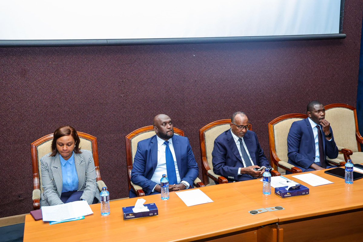 HonAdenDuale's tweet image. Visited the Social Health Authority (SHA) headquarters to review progress in transitioning from the defunct NHIF to the new Social Health Insurance (SHI) system.
I acknowledged the transition challenges but reaffirmed they present a unique opportunity to build a stronger,…