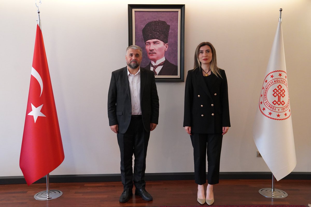 Hatay’dan gelen kıymetli kanaat önderlerimizden Sayın Davut Eskiocak’ı ağırlamaktan büyük memnuniyet duydum. Nazik ziyaretleri için kendilerine teşekkürlerimi sunuyorum.