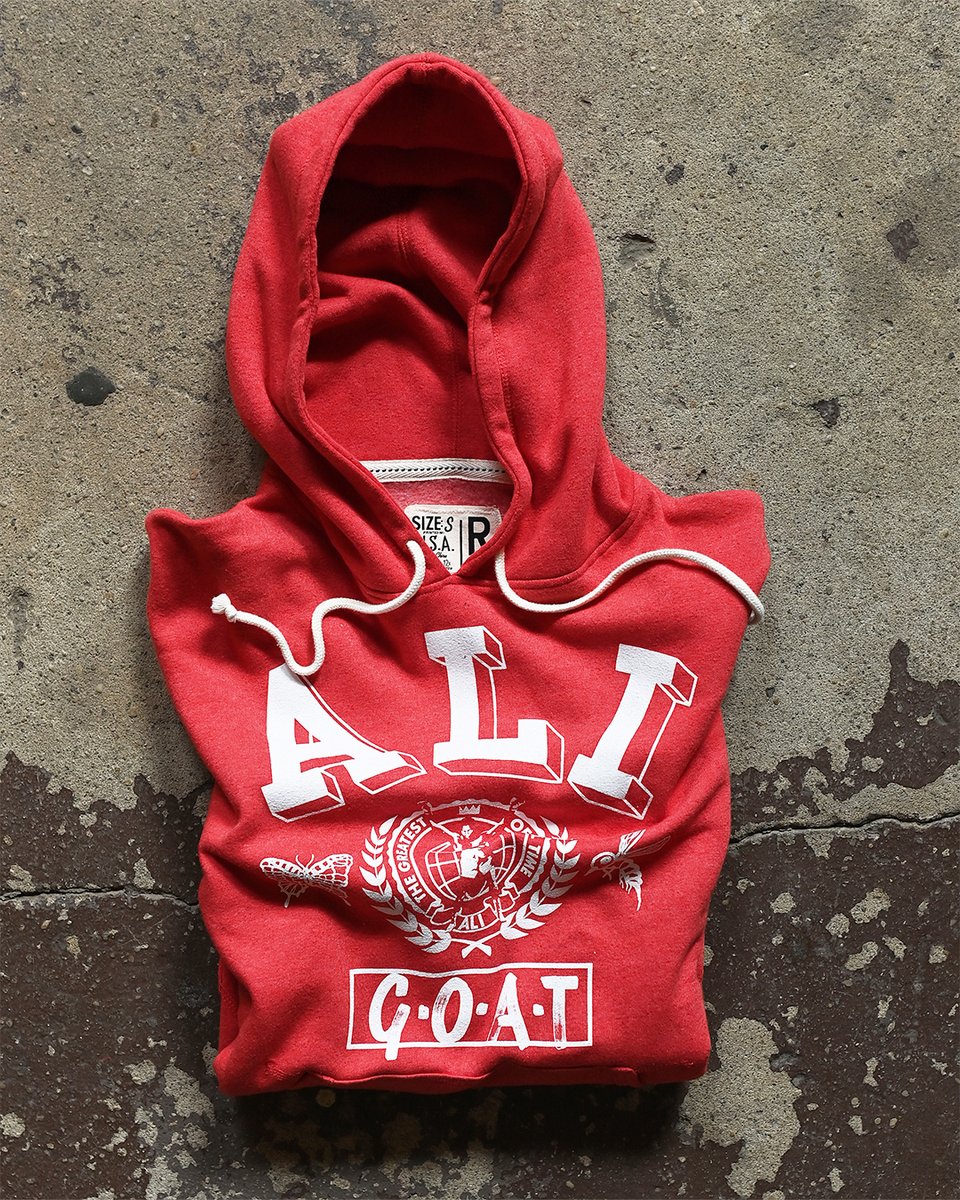 MuhammadAli's tweet image. He Didn’t Wait to Be Crowned.
Ali told the world he was the greatest before anyone else believed it. Then he made us all believers. This hoody is for those who walk with that same conviction.
"It’s hard to be humble when you’re as great as I am.”
In fact, it’s impossible.…
